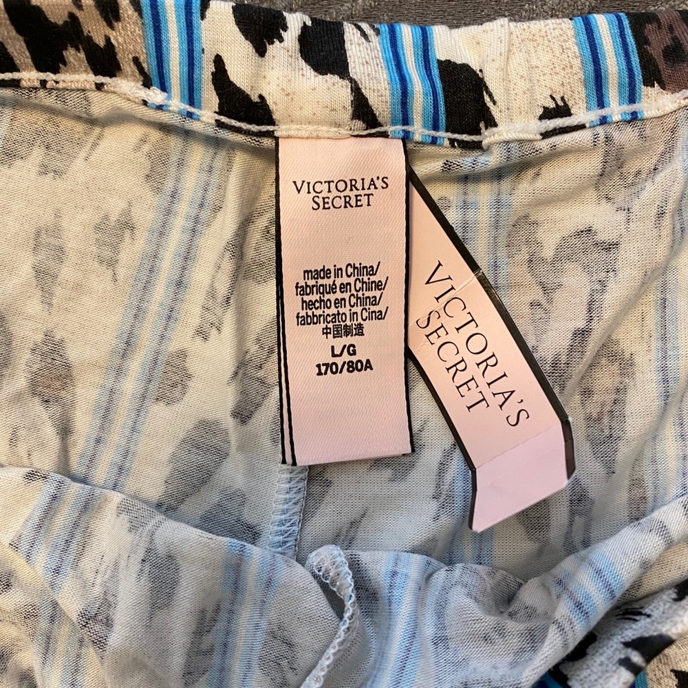 Victoria’ Secret Cheetah Sleep Set - Picture 3 of 6